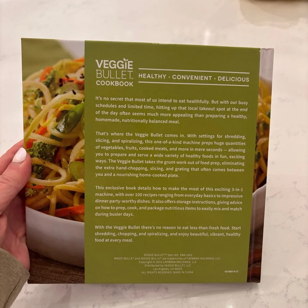 Veggie Bullet Cookbook Hardcover Recipe Book New Nutribullet NWT